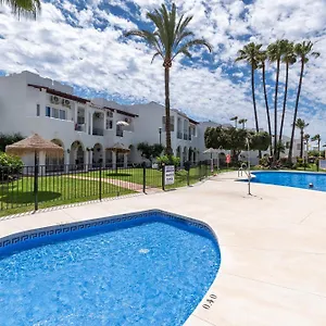 Renovated On Beachside With Pool , Nerja Espagne
